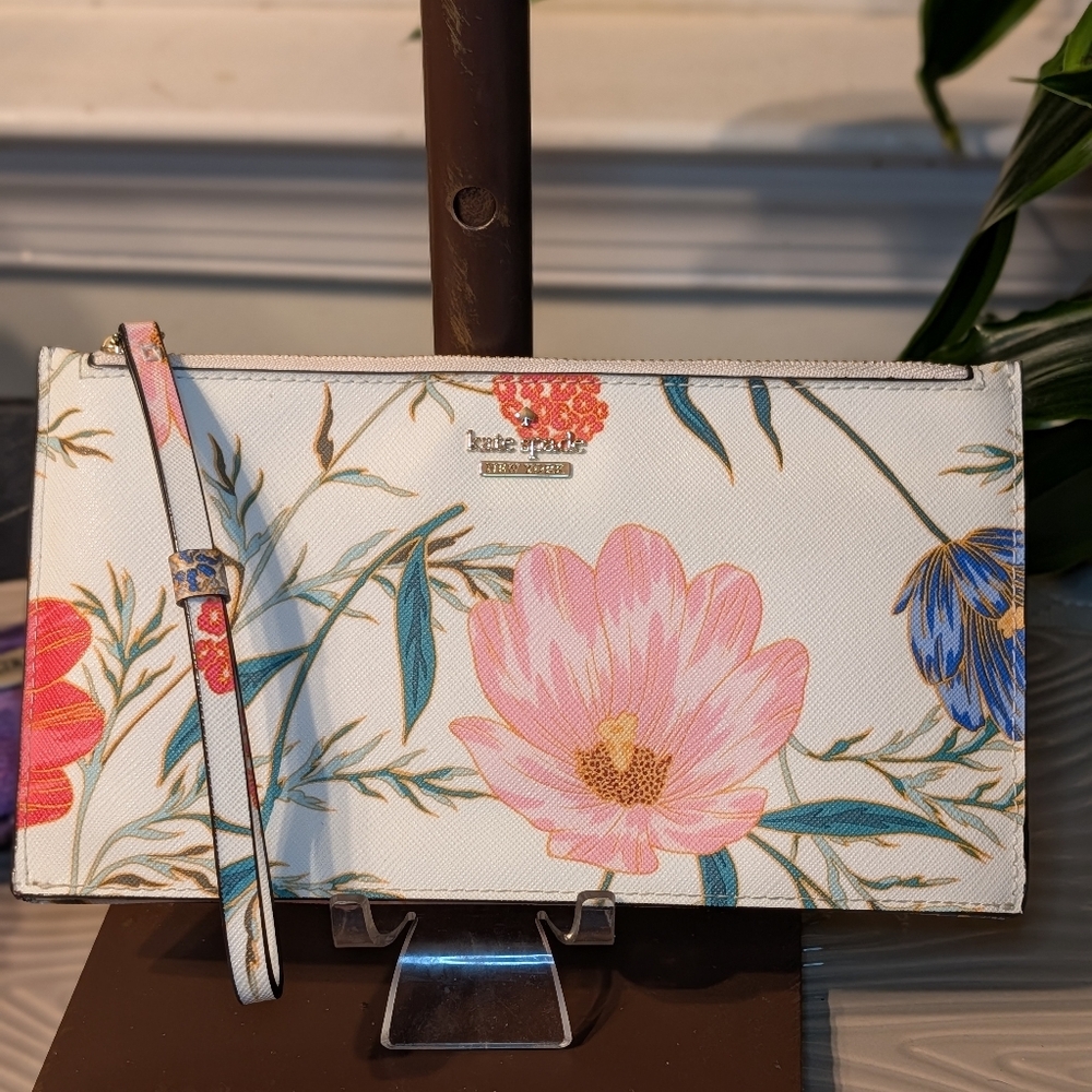Kate Spade New York Cameron Street Lilia Blossom Floral Wristlet Pouch